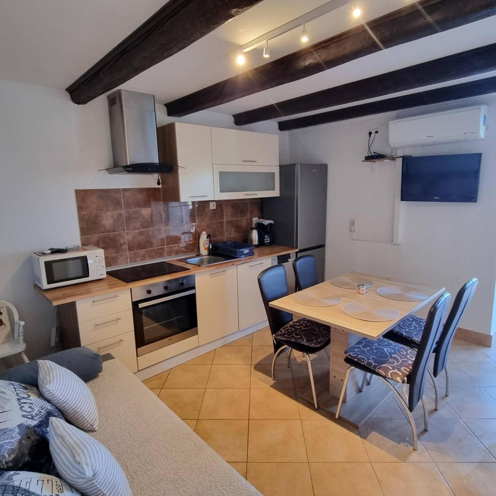 Apartmani Gero Lopar Dış mekan fotoğraf